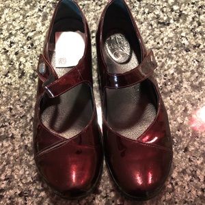 Dansko Burgandy Patent Maryjanes 41
